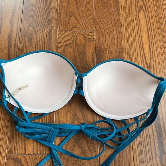 Shade Store Bikini - Picture 5 of 6